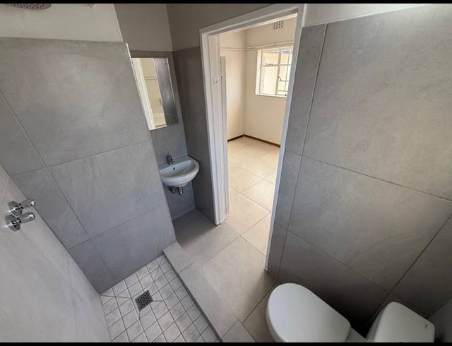 1 BEDROOM PROPERTY TO RENT IN CHRISMAR